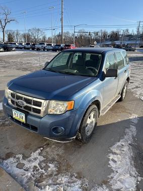 2010 Ford Escape XLS