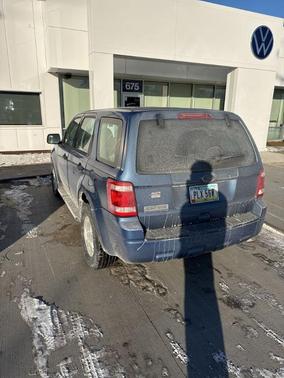 2010 Ford Escape XLS