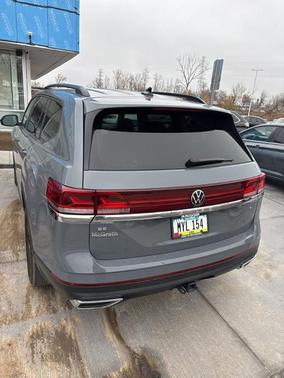 2025 Volkswagen Atlas 2.0T SE