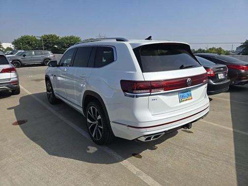 2024 Volkswagen Atlas 2.0T SEL Premium R-Line
