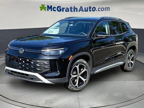 Deep Black Pearl 2026 Volkswagen Tiguan 2.0T SE