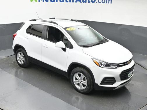 Summit White 2021 Chevrolet Trax LT