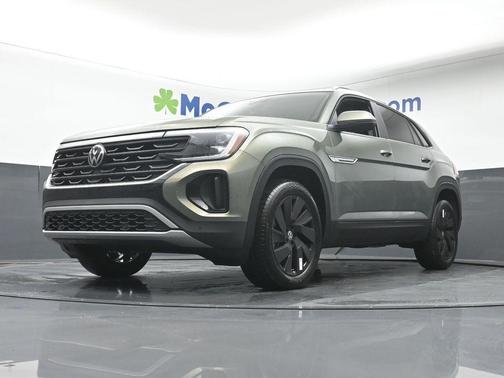 2026 Volkswagen Atlas Cross Sport 2.0T SE