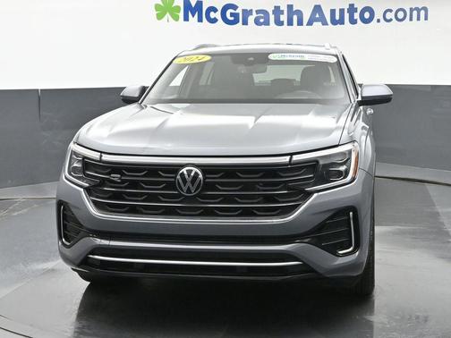 Pure Gray 2024 Volkswagen Atlas Cross Sport 2.0T SEL R-Line