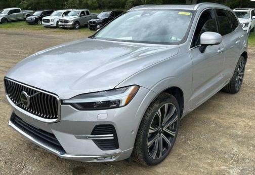 Silver 2023 Volvo XC60 B5 Ultimate Bright Theme