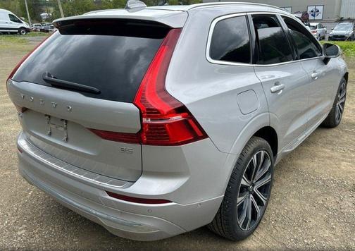 Silver 2023 Volvo XC60 B5 Ultimate Bright Theme