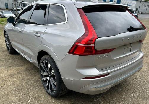 Silver 2023 Volvo XC60 B5 Ultimate Bright Theme