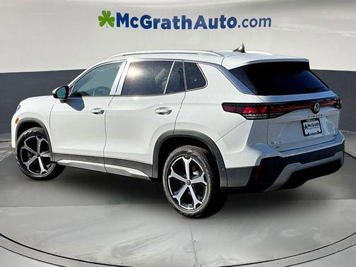 Pure White 2026 Volkswagen Tiguan 2.0T SE