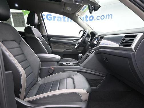 2022 Volkswagen Atlas 3.6L SEL Premium R-Line