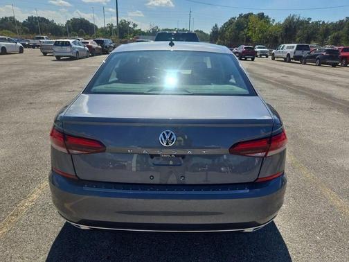 2022 Volkswagen Passat 2.0T SE