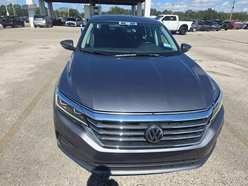 2022 Volkswagen Passat 2.0T SE