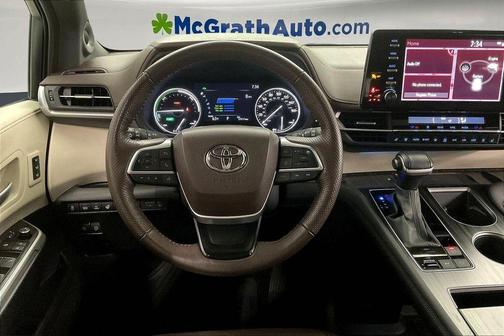 2024 Toyota Sienna Platinum 7 Passenger