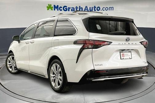2024 Toyota Sienna Platinum 7 Passenger