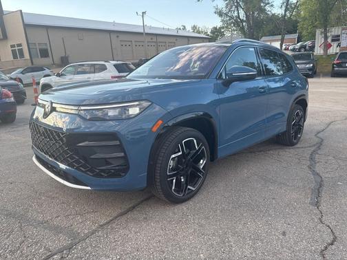 2025 Volkswagen Tiguan 2.0T SEL R-Line