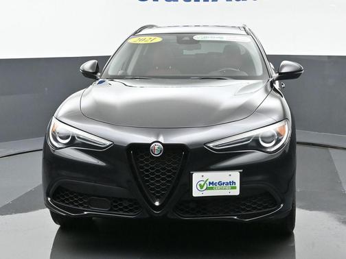 2021 Alfa Romeo Stelvio Base