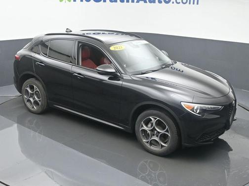 2021 Alfa Romeo Stelvio Base