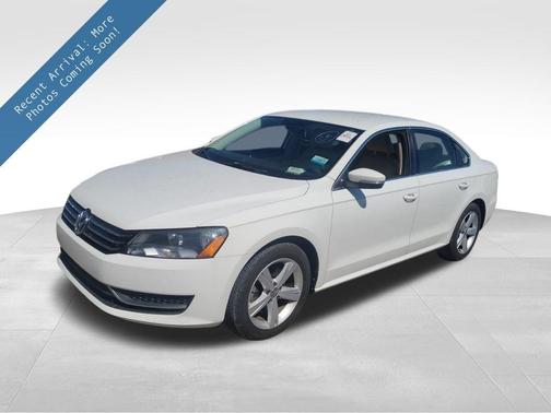 2015 Volkswagen Passat 1.8T Auto SE