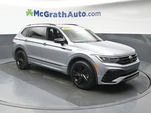 Pyrite Silver Metallic 2023 Volkswagen Tiguan 2.0T SE R-Line Black