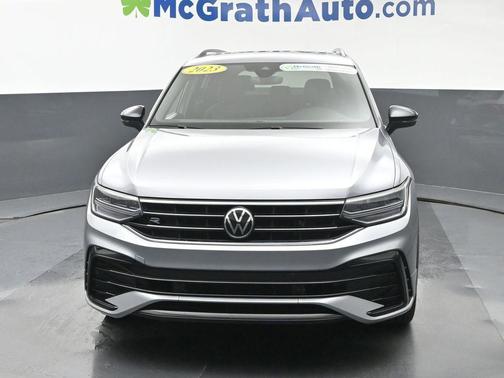 Pyrite Silver Metallic 2023 Volkswagen Tiguan 2.0T SE R-Line Black