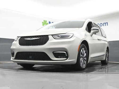 2021 Chrysler Pacifica Hybrid Limited