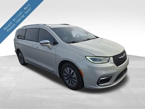 2021 Chrysler Pacifica Hybrid Limited