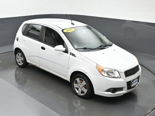 2011 Chevrolet Aveo 5 LT