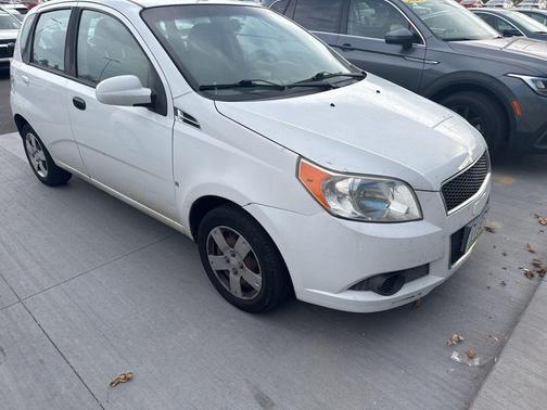 2011 Chevrolet Aveo 5 LT