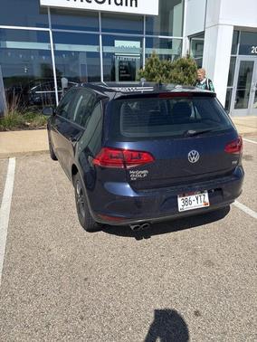 Night Blue Metallic 2016 Volkswagen Golf TSI SE 4-Door