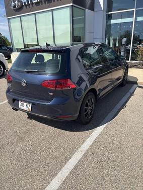 Night Blue Metallic 2016 Volkswagen Golf TSI SE 4-Door