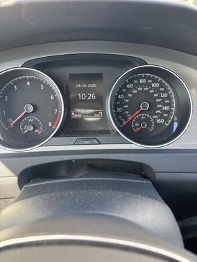 Night Blue Metallic 2016 Volkswagen Golf TSI SE 4-Door