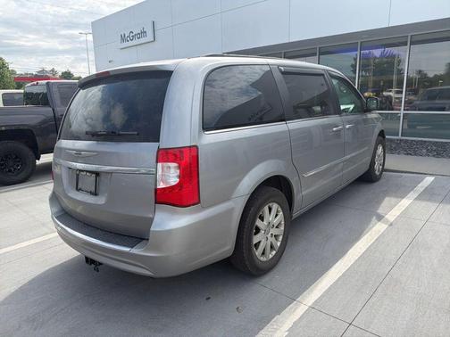 Billet Silver Metallic Clearcoat 2016 Chrysler Town & Country Touring