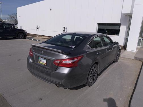 2016 Nissan Altima 2.5 SL