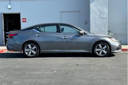 2022 Nissan Altima 2.5 SL