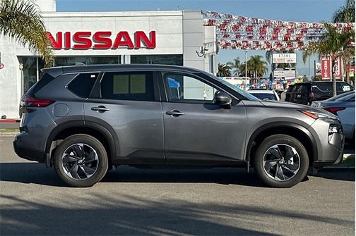 2025 Nissan Rogue SV
