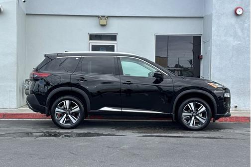 Black 2023 Nissan Rogue SL