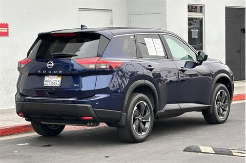 2024 Nissan Rogue SV