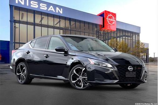 Black 2023 Nissan Altima 2.5 SR