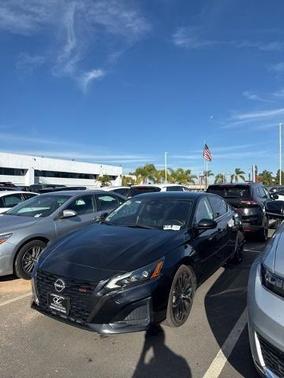 Black 2023 Nissan Altima 2.5 SR