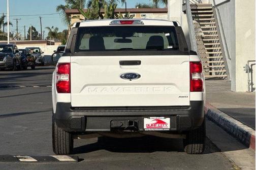 Oxford White 2024 Ford Maverick XLT