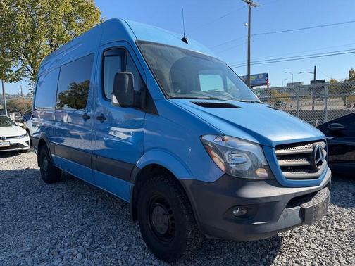 2016 Mercedes-Benz Sprinter 144 WB