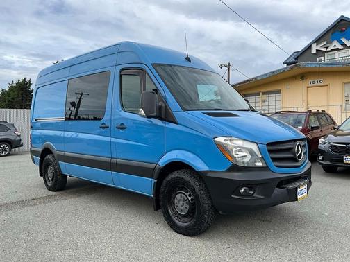 2016 Mercedes-Benz Sprinter 144 WB