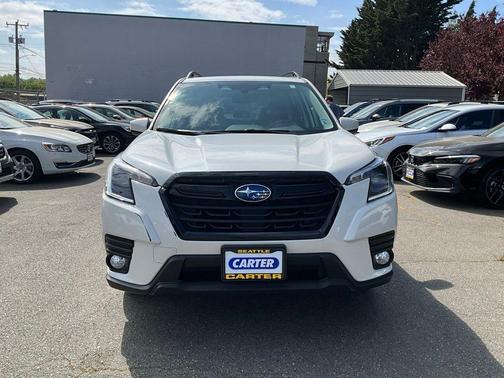 Crystal White Pearl 2022 Subaru Forester Premium