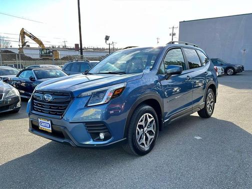 2024 Subaru Forester Premium