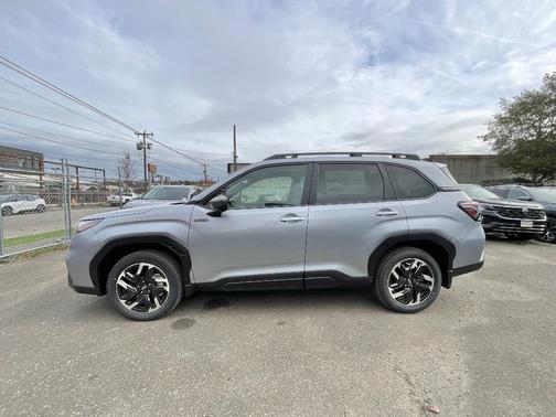 2025 Subaru Forester Hybrid Premium