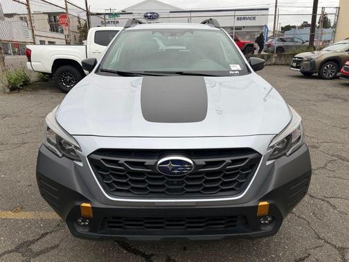 Ice Silver Metallic 2023 Subaru Outback Wilderness