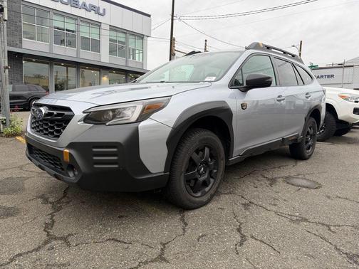 Ice Silver Metallic 2023 Subaru Outback Wilderness