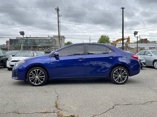 Blue Crush Metallic 2016 Toyota Corolla S Plus