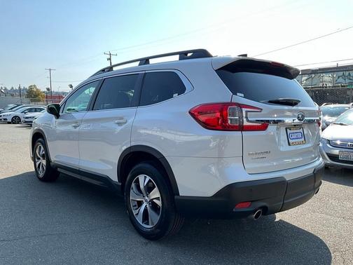 2024 Subaru Ascent Premium