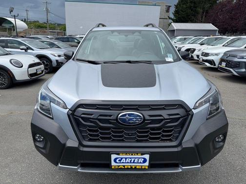 Ice Silver Metallic 2025 Subaru Forester Wilderness