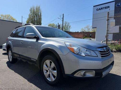 Ice Silver Metallic 2012 Subaru Outback 2.5i Limited